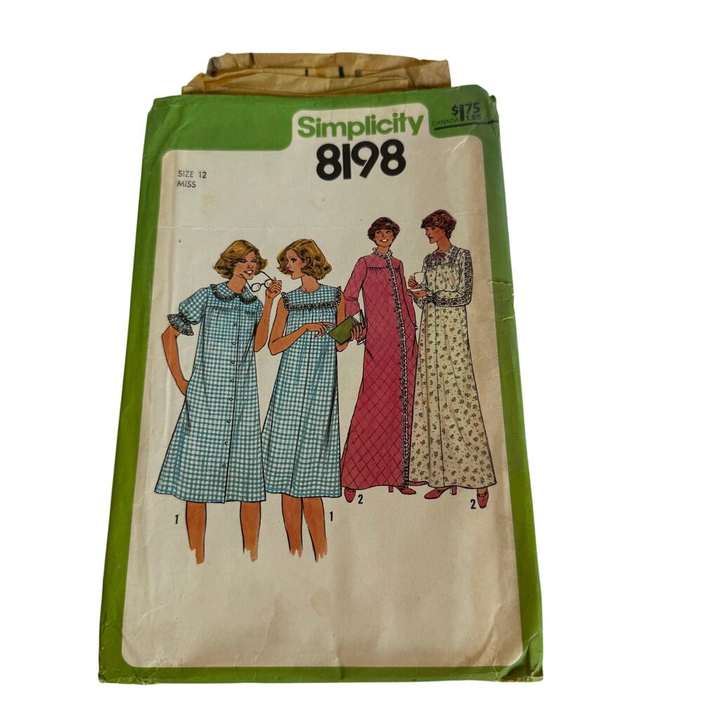 Simplicity 8198 Sewing Pattern Nightgown Robe Size 12 Miss c.1977